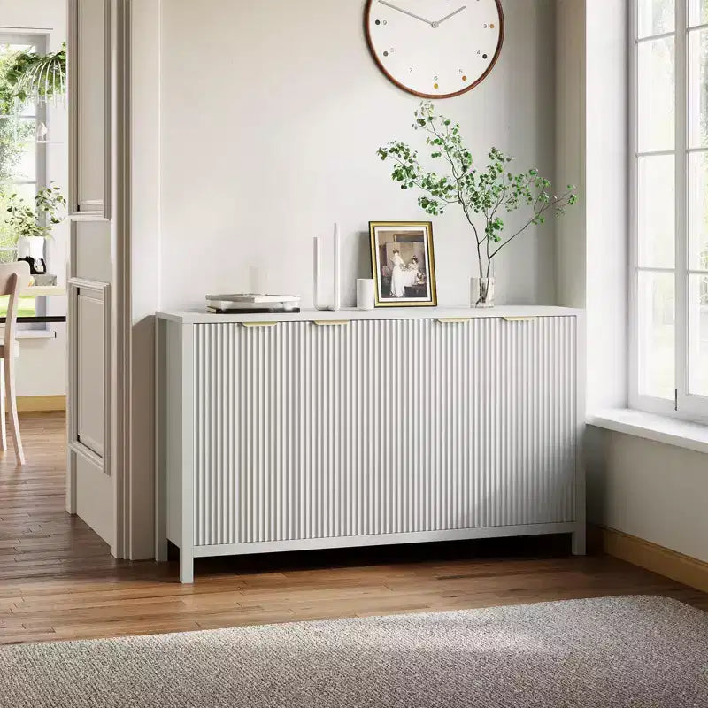 Buffet cannelé de 55 pouces, grand buffet moderne avec 4 portes
