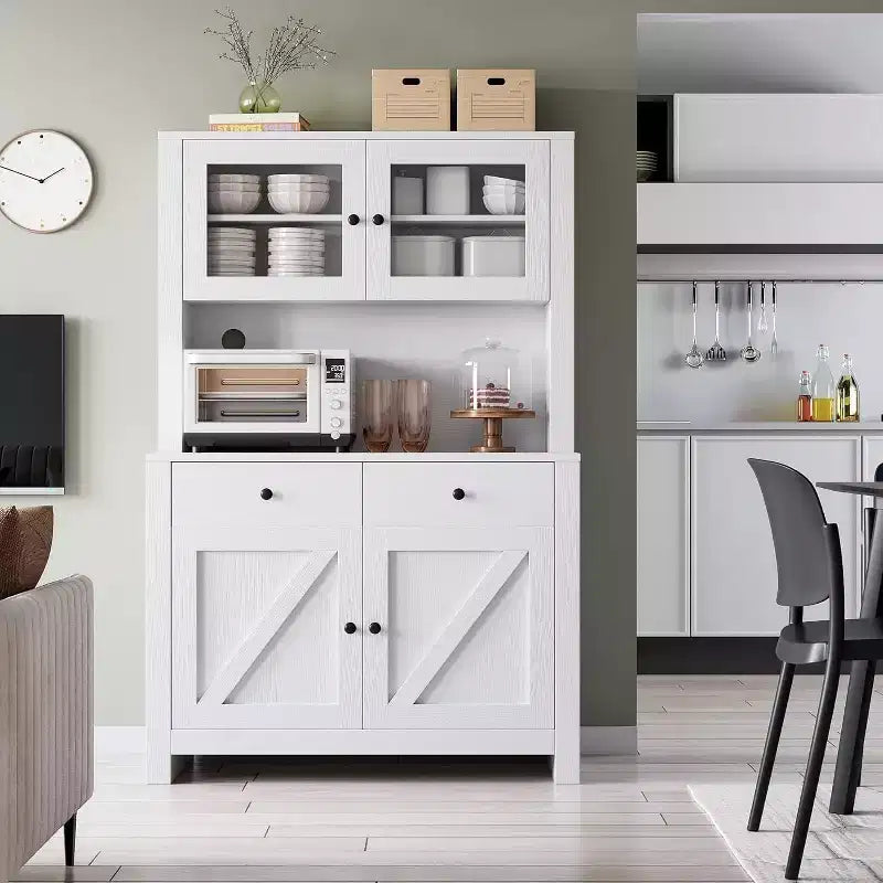 Meuble de rangement de cuisine avec étagères