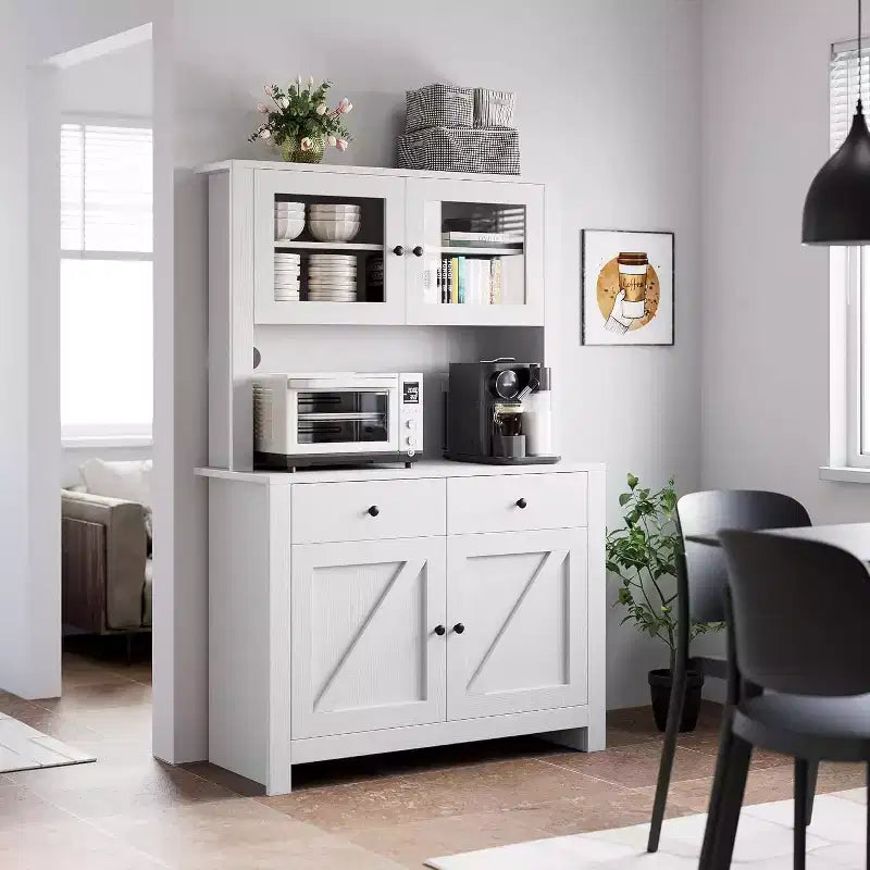 Meuble de rangement de cuisine avec étagères
