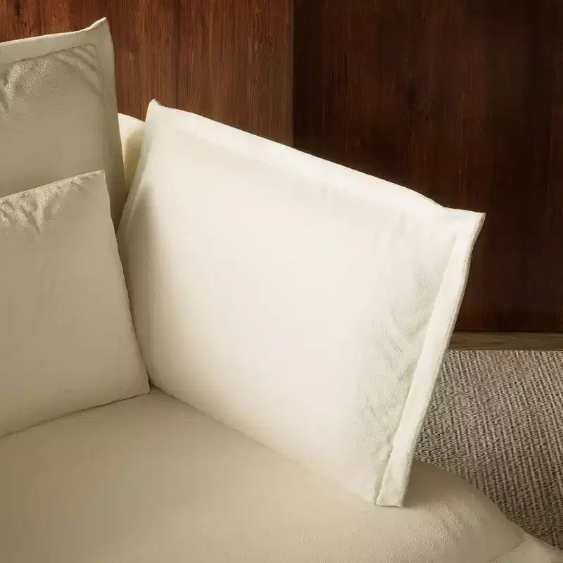 Fauteuil simple blanc capitonné, mobilier de salon confortable